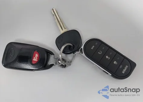 2013 Hyundai Elantra Gls from USA, damaged, VIN 5NPDH4AEXDH433880